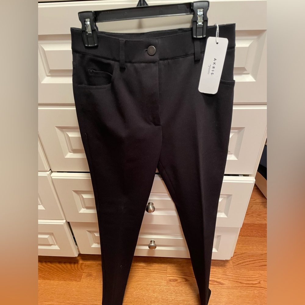 Never worn black pants akris punto